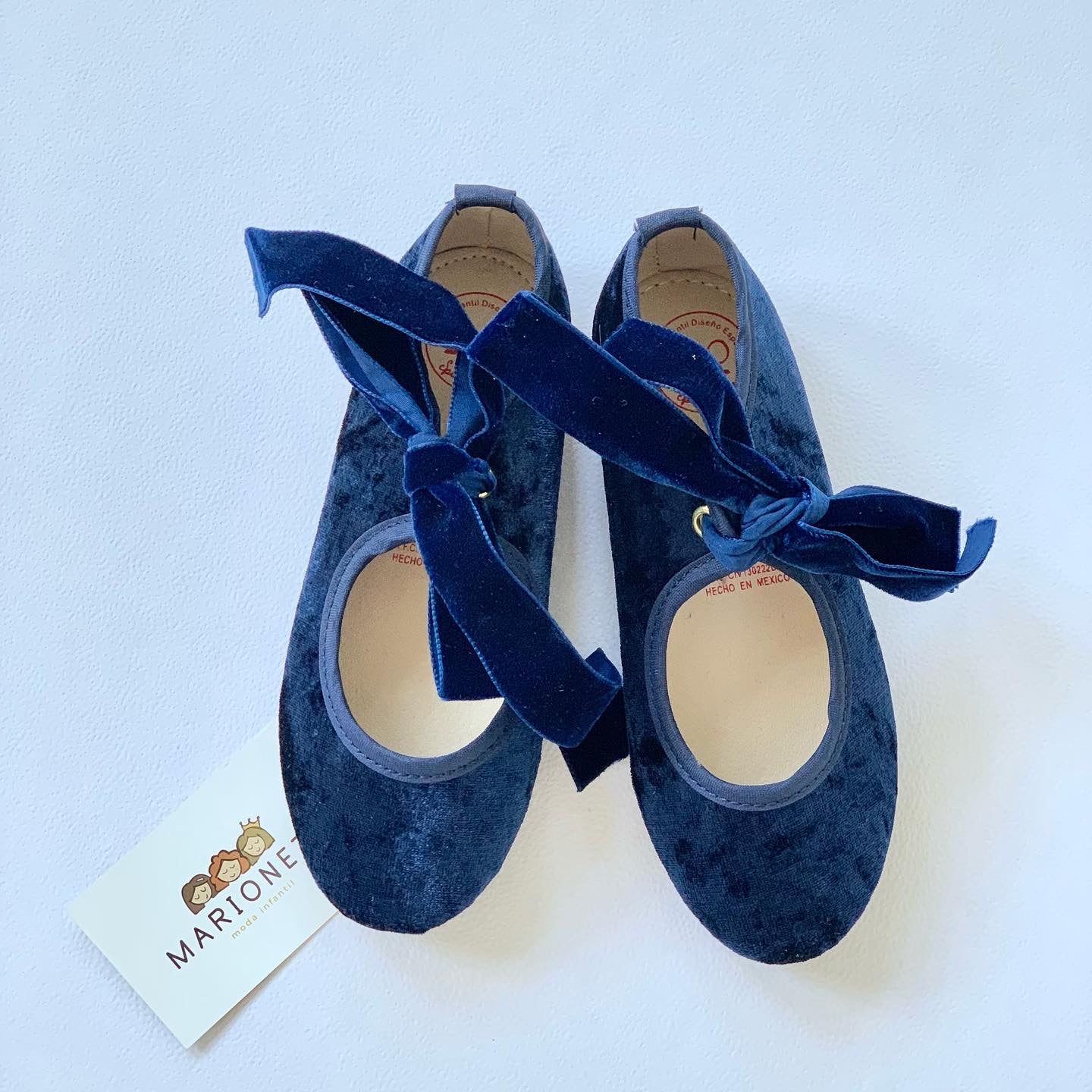 ❤️ Zapato color azul marino con Lazo Terciopelo Españoletas