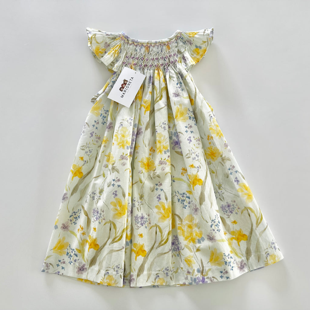 Vestido jesucito bordado hecho a mano floreado amarillo con lila para niña|