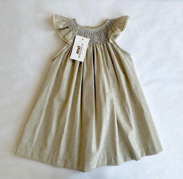 VESTIDO BORDADO HECHO A MANO JESUCITO DE LINO COLOR BEIGE PARA NIÑA | CARPI