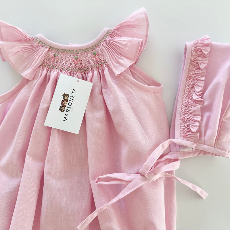 Pañalero y gorra bordado hecho a mano color rosita para bebe niña.