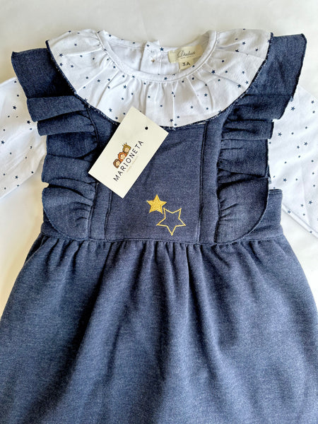 Jumpers marino con adorno de estrella y blusa blanca estampada de estrellas y volante al cuello para niña  Dadati