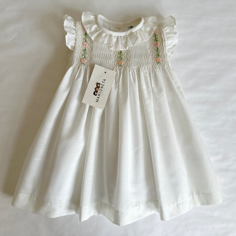 Vestido bordado hecho a mano color perla con bordado en flores rosita para niña|   CARPI