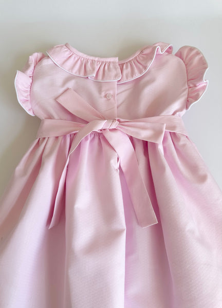 Vestido bordado color rosa con detalles de flores bordados para niña marca CARPI