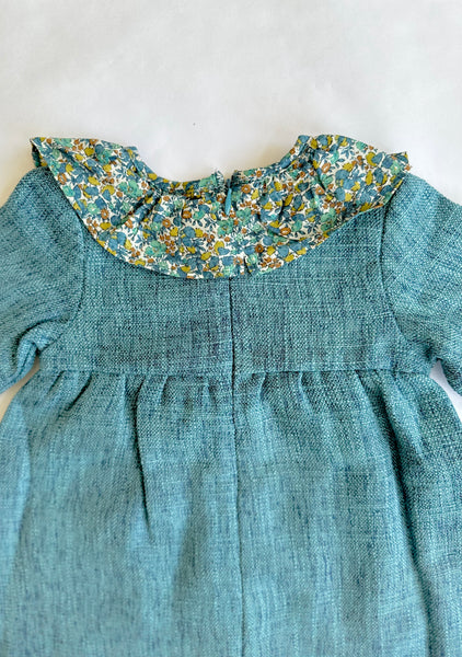 Vestido color azul petroleo con olan  estampado en el cuello para niña | Dadati