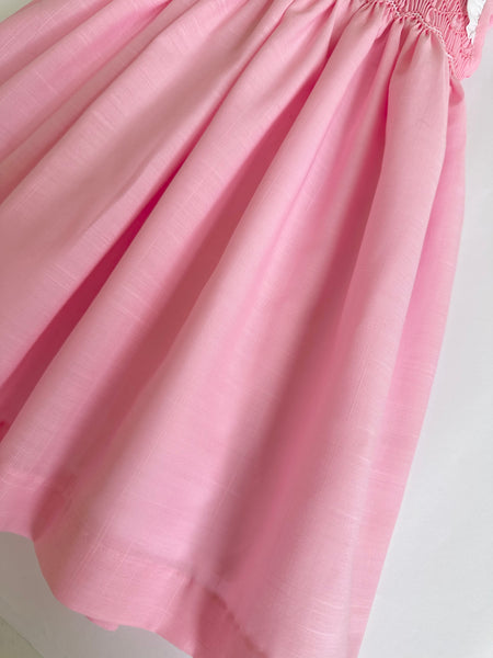 Vestido bordado hecho  mano color rosa con detalle en el cuello  para niña | CARPI