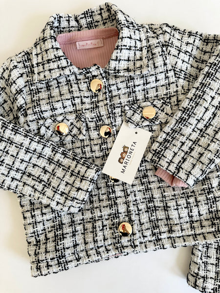 Conjunto tres piezas saco blanco con negro, blusa y falda para niña MEXICANO