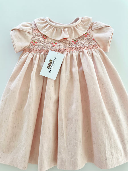 Vestido bordado hecho a mano color rosa salmon con bordado para niña|