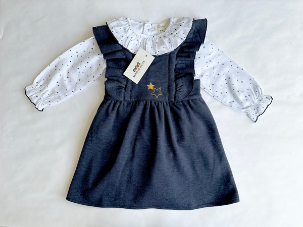 Jumpers marino con adorno de estrella y blusa blanca estampada de estrellas y volante al cuello para niña  Dadati