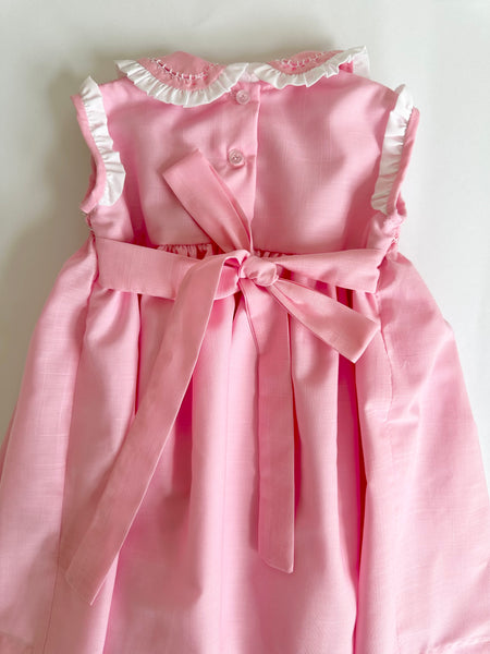 Vestido bordado hecho  mano color rosa con detalle en el cuello  para niña | CARPI