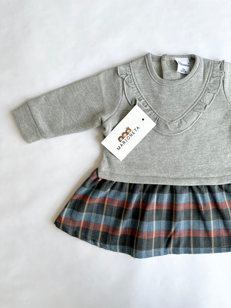 Vestido combinado gris con cuadros de colores con adorno de volante al frente para niña | Newness