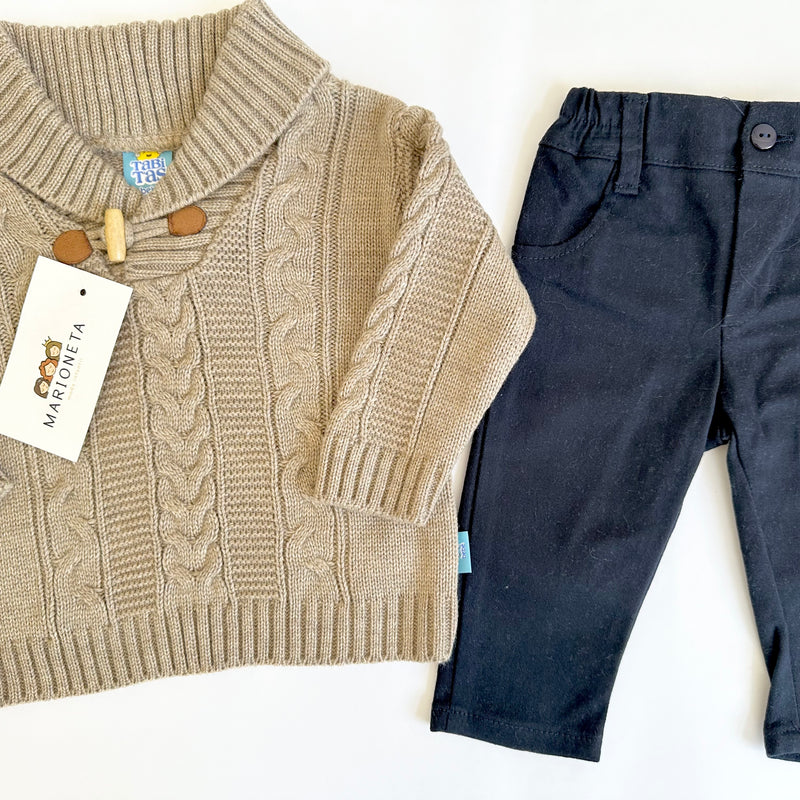 Conjunto dos piezas sueter cafe y pantalon marino para bebe niño |