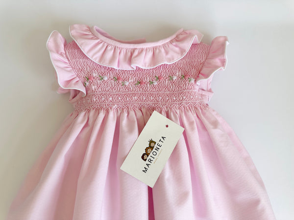Vestido bordado color rosa con detalles de flores bordados para niña marca CARPI
