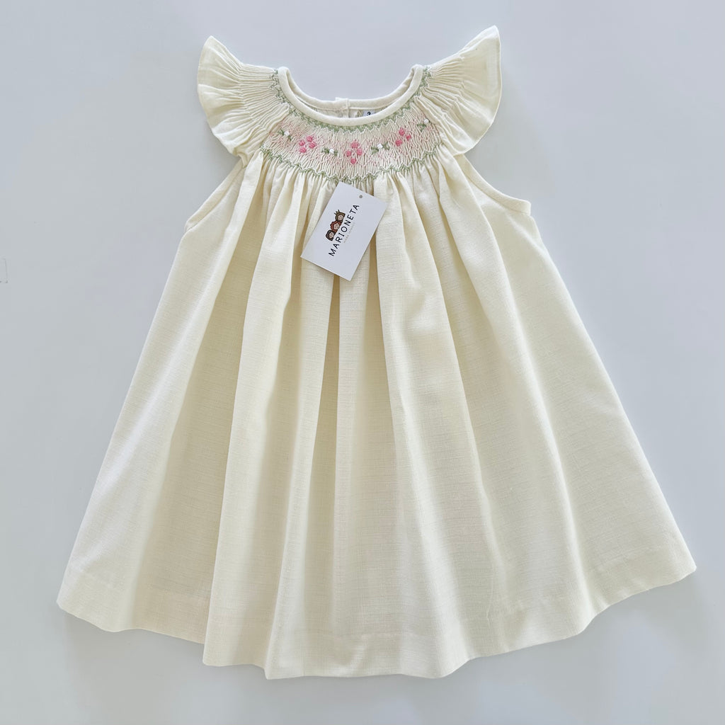 Vestido bordado hecho a mano jesucito color ivory con bordado rosa con verde para niña |