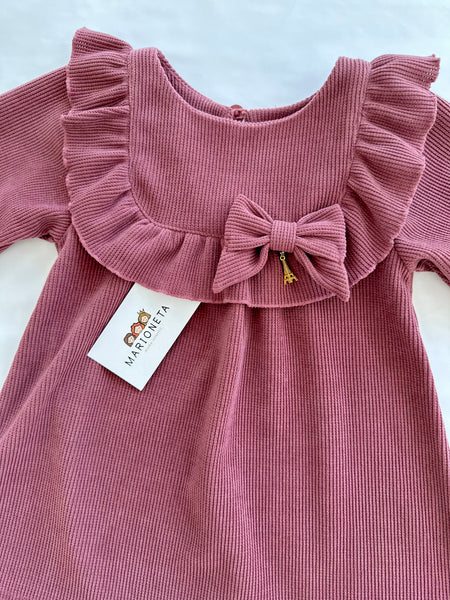 Vestido con olan y lazo al frente color palo de rosa oscuero para niña | MEXICANO lo