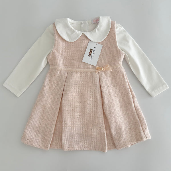 Conjunto dos piezas jumper rosita y playera ivory para bebe niña.