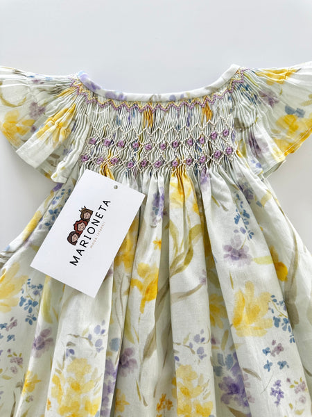 Vestido jesucito bordado hecho a mano floreado amarillo con lila para niña|
