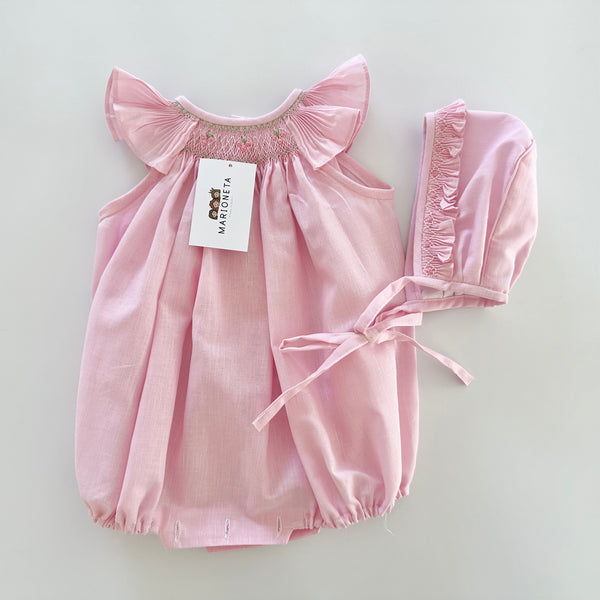 Pañalero y gorra bordado hecho a mano color rosita para bebe niña.