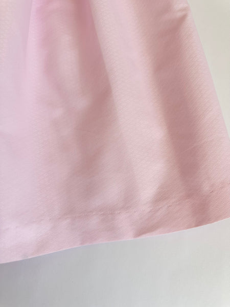 Jesucito bordado hecho a mano color rosa,  con bordado rosa para niña |  CARPI