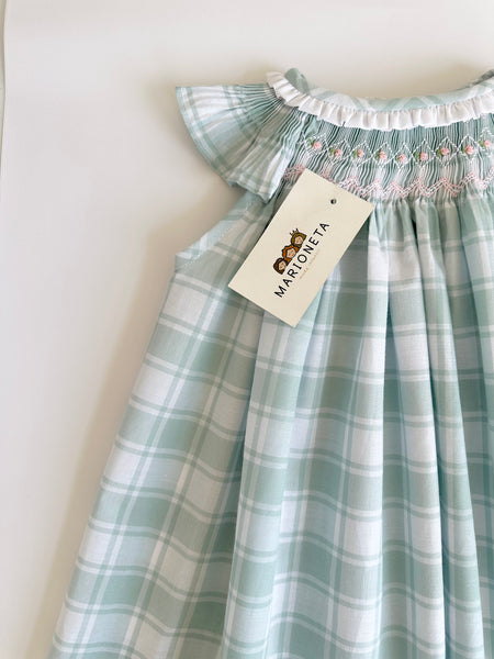 Jesucito bordado color verde agua con rosa para niña marca CARPI