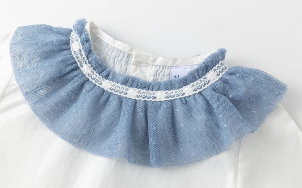 Conjunto dos piezas blusa blanca con volante de tul y falda azul cuadros con lazo para niña | Newness