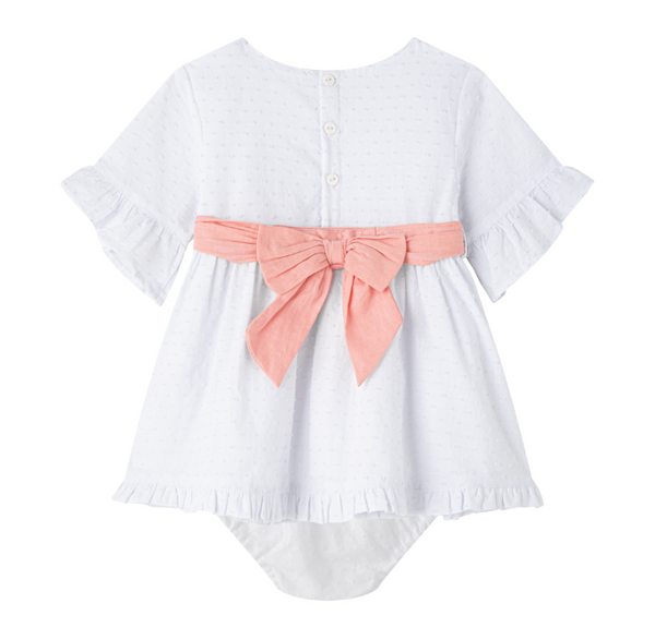 Vestido blanco de plumeti con banda color rosa  salmon y braguita para bebe niña | Newness