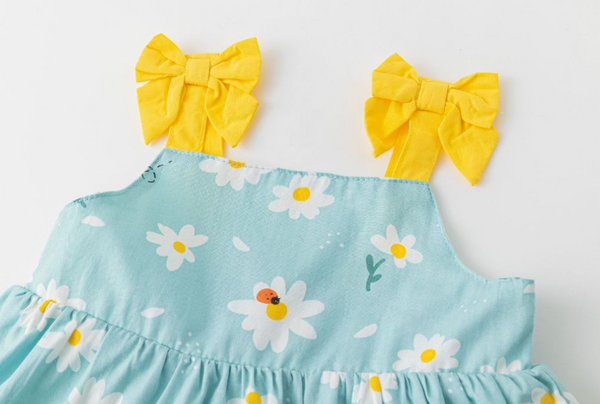 Vestido azul con estampado de flores  y lazos en los hombros para bebe niña | Newness