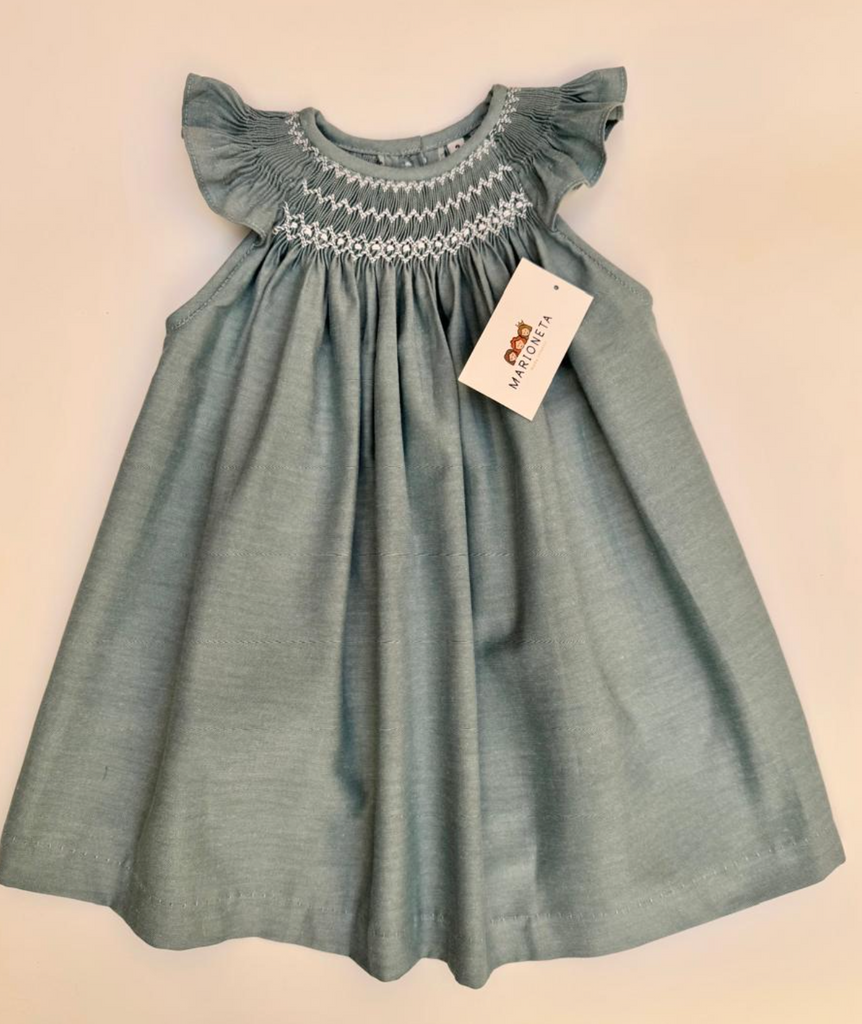 Vestido bordado  hecho a mano Jesucito color azul con bordado blanco para niña |