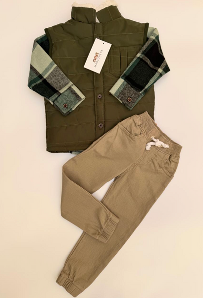 Conjunto tres piezas chaaleco negro o militar camisa a cuadros y pantalon para niño | mexicana