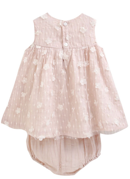 Vestido de ceremonia color rosita bajito con aplicaciones de florecitas, lleva braguita para bebe niña| NEWNESS