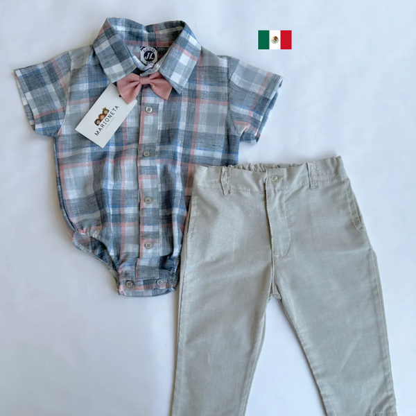 Conjunto tres piezas camisa o pañalero a cuadros azul moño rosa y pantalon caqui para bebe niño | mexicana