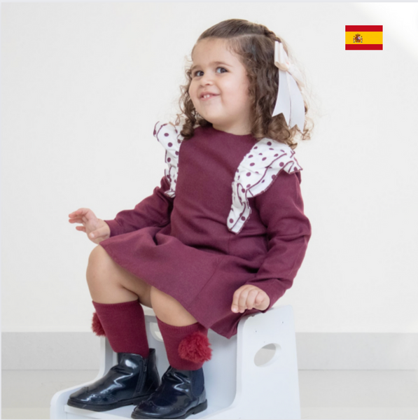 Vestido color tinto con detalles de olanes en blanco con puntos tintos para niña | Dadati