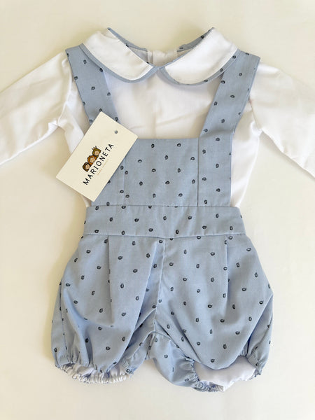 Pañalero color celeste con estampado de hojitas marino con camisa blanca para bebe niño|