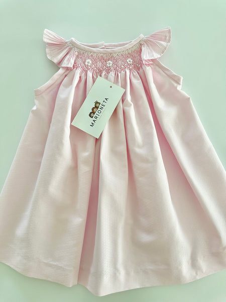 Vestido bordado hecho a mano jesucito color rosita con bordado blanco para bebe niña.