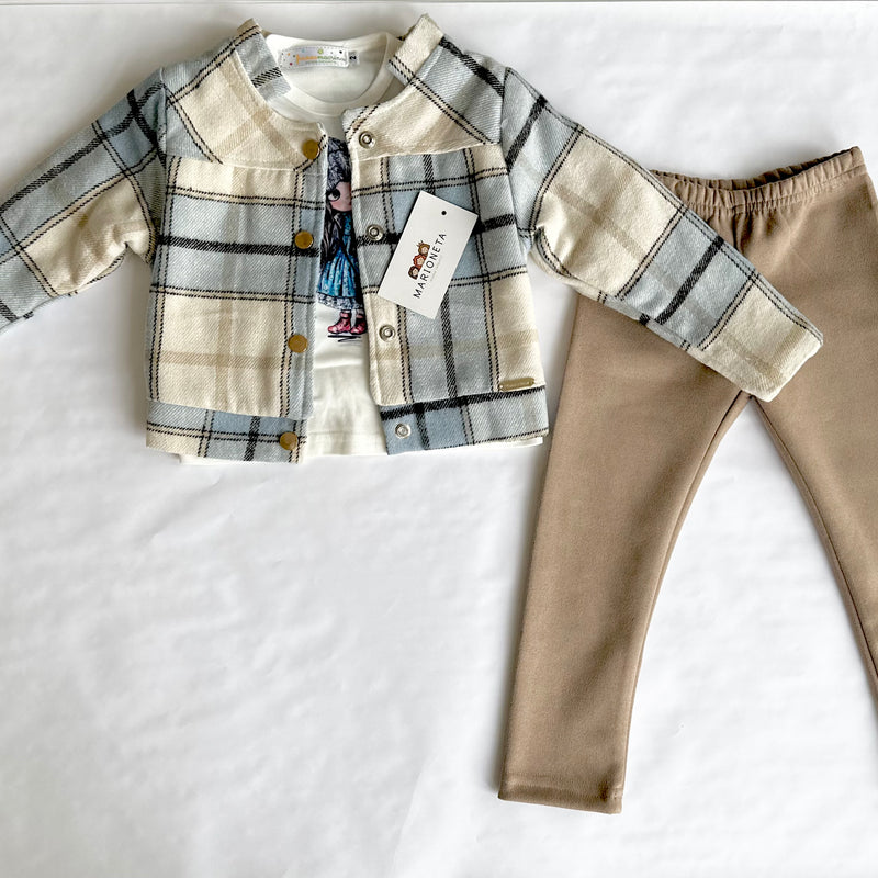 Conjunto tres piezas chaqueta cuadros azul con borrega playera ivory y pantalón caqui para niña | Mexicana