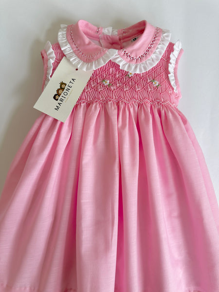 Vestido bordado hecho  mano color rosa con detalle en el cuello  para niña | CARPI