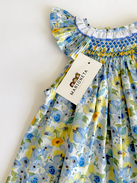 Jesucito bordado hecho a mano color azul estampado de flores para niña | CARPI