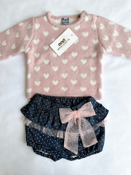 Conjunto dos piezas sueter rosa de corazones blancos y short marino con  puntos con adorno de lazo tul para bebe niña  - Dadti