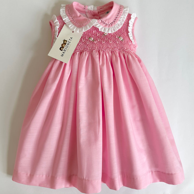 Vestido bordado hecho  mano color rosa con detalle en el cuello  para niña | CARPI