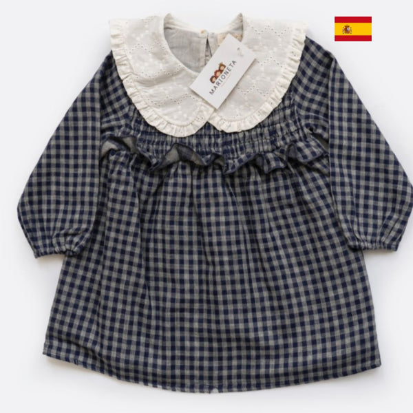 Vestido de niña con cuello peter pan y smock de tejido de cuadros azul y gris | Dadati