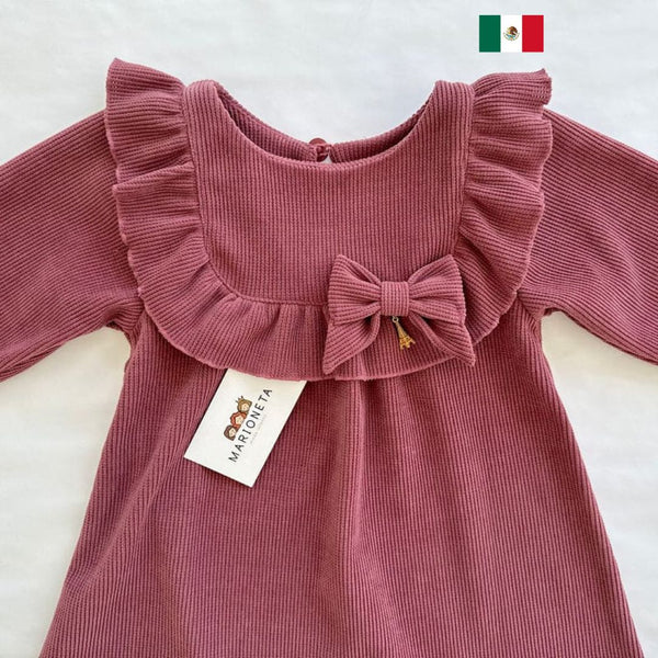 Vestido con olan y lazo al frente color palo de rosa oscuero para niña | MEXICANO lo