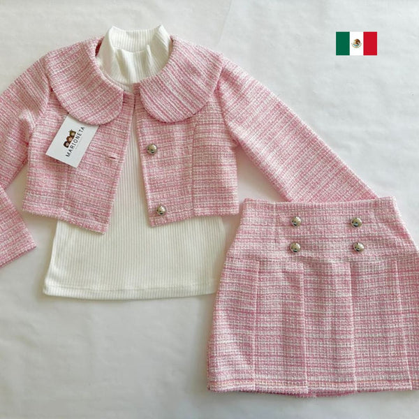 Conjunto de tres piezas falda y chaqueta rosa y playera ivory para niña | mexicano lo lo