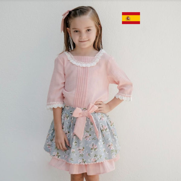 Conjunto de blusa coral con detalles al frente y falda estampada con lazo para niña | Newness