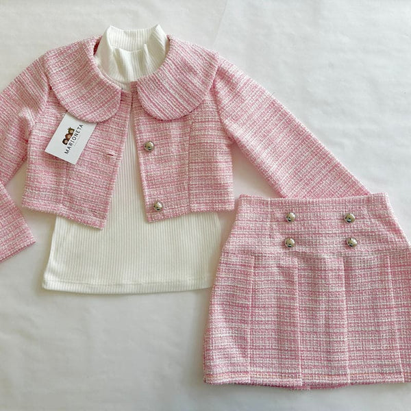 Conjunto de tres piezas falda y chaqueta rosa y playera ivory para niña | mexicano lo lo