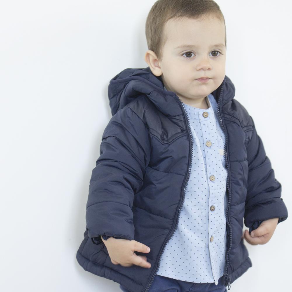 Chamarra azul marino con capucha para bebe niño Newness