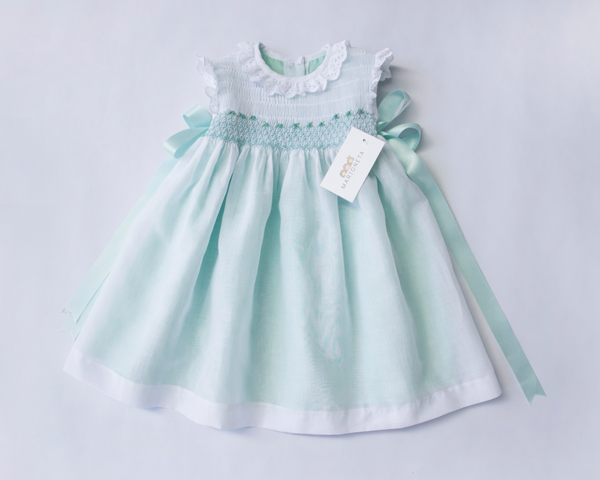Vestido bordado color menta para niña| Carpi