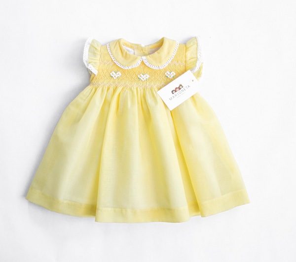 Vestido bordado color amarillo para niña| Carpi