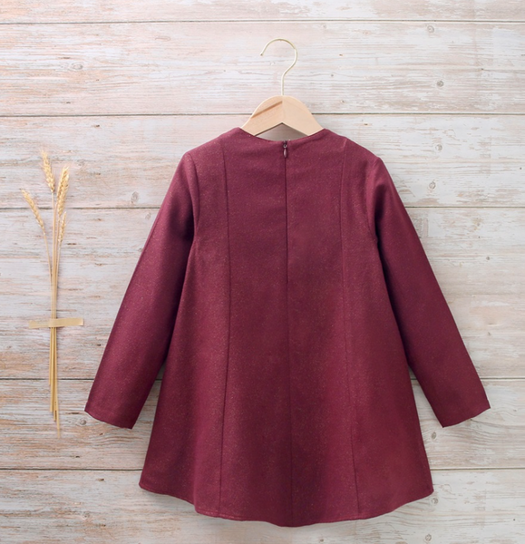 Vestido color tinto con detalles de olanes en blanco con puntos tintos para niña | Dadati