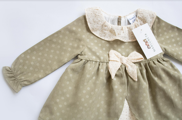 Vestido verde con lunares  manga larga  combinadocon con lazo al frente color perla para bebe niña | Newness