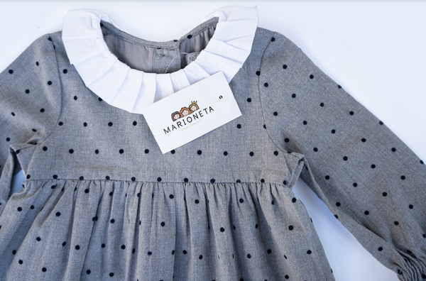 Vestido color gris con lunares y cuello blanco para niña | Losan