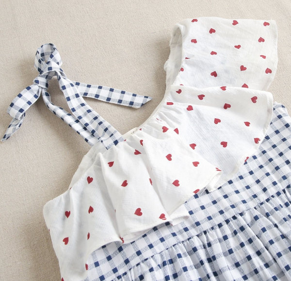 Vestido cuadros marino y blanco  con volante blanco de corazones para niña | Dadati